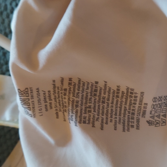 VICTORIAS SECRET ONE PIECE LARGE - Picture 7 of 8